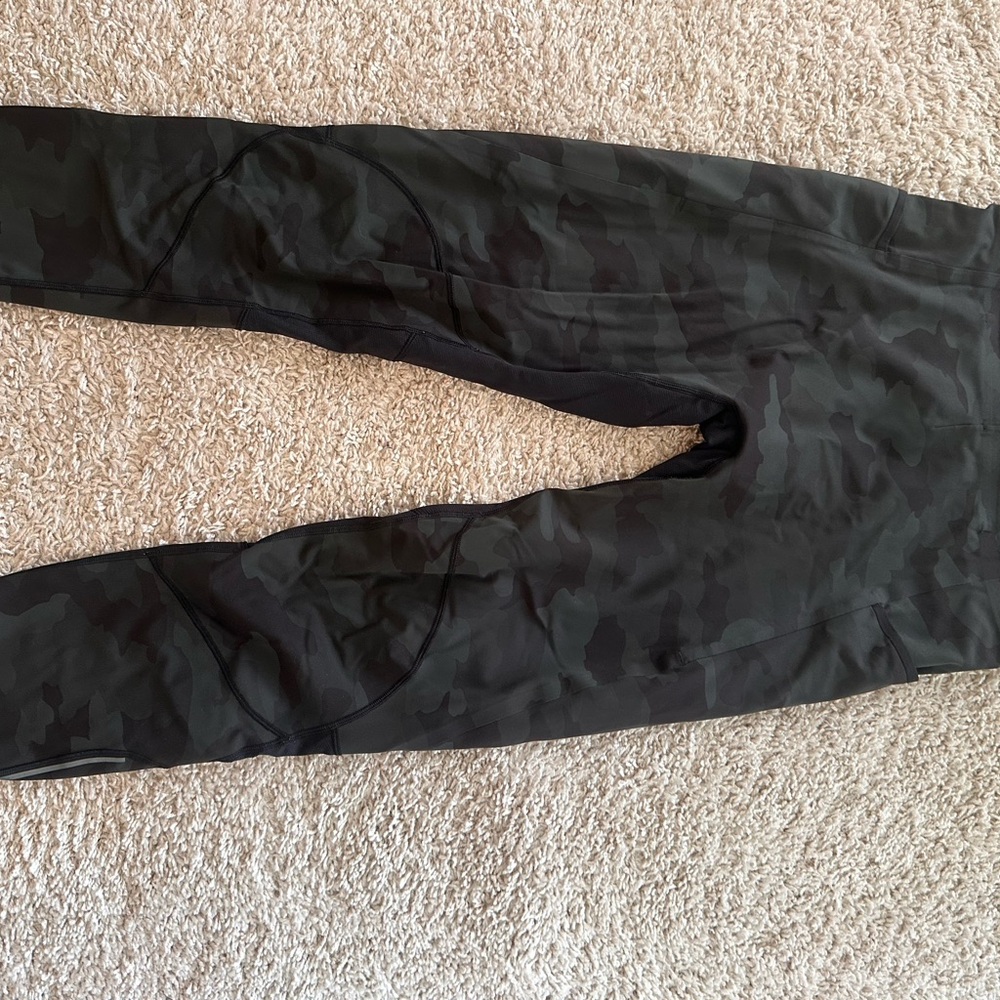 Lululemon men’s 7/8 running tights